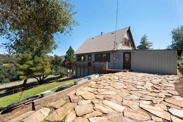 10172 Boulder Creek Road, Descanso CA: https://media.crmls.org/mediaz/4261881b-2b54-47e5-b35c-f2a7317b49c1.jpg