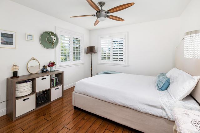 35715 Calle Nopal, Temecula CA: https://media.crmls.org/mediaz/4262317d-8634-4cfd-824b-3951725b8127.jpg