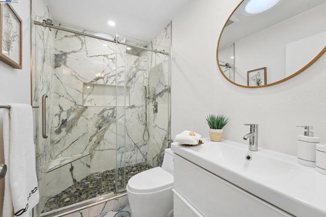 33177 Quail Drive, Union City CA: https://media.crmls.org/mediaz/42625071-bef5-4ede-b9ea-f90d1c7bf31f.jpg