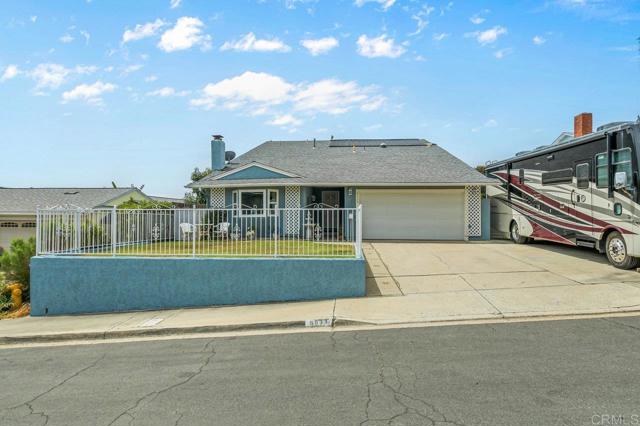 9933 Golden West Ln, Santee CA: https://media.crmls.org/mediaz/4262c7d6-b6b8-459d-859d-e4744c65f88a.jpg