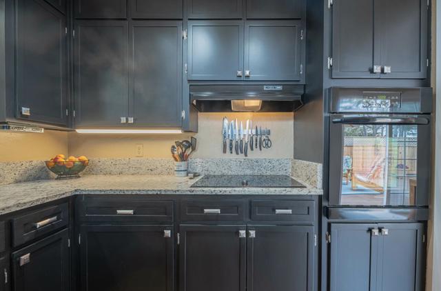 3093 Salinas Avenue, Marina CA: https://media.crmls.org/mediaz/42633f53-6625-4096-9a84-0ec3d70f1b6e.jpg