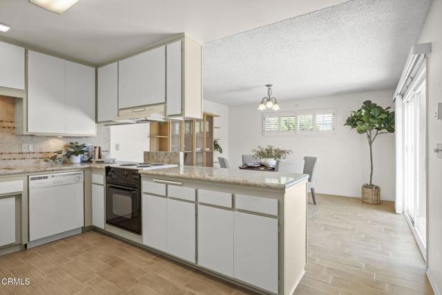334 E Elfin Green, Port Hueneme CA: https://media.crmls.org/mediaz/42640d62-7e9f-4009-ac48-0c81851761e4.jpg