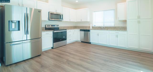 3805 Havengate Way, Sacramento CA: https://media.crmls.org/mediaz/42656f7f-e3bf-47bb-806e-abb26b0eb237.jpg