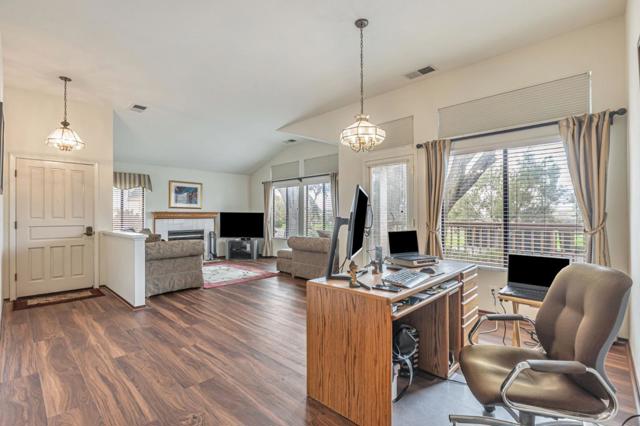 7510 Deveron Court, San Jose CA: https://media.crmls.org/mediaz/426592ef-f0dd-4425-b6fc-8a006dcbe8a5.jpg