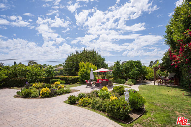 5966 ABERNATHY Drive, Los Angeles CA: https://media.crmls.org/mediaz/4266363b-e73f-4ffa-8d8f-ad5e63dcc963.jpg