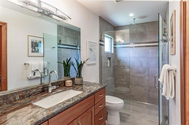 15700 Kavin Lane, Los Gatos CA: https://media.crmls.org/mediaz/42677021-49ae-4119-894d-6271b55b818d.jpg