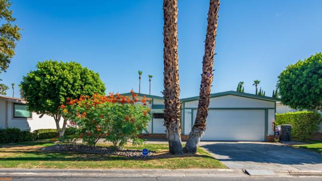 1139 Via Feliz, Cathedral City CA: https://media.crmls.org/mediaz/42679878-5553-440e-b23c-092452964633.jpg