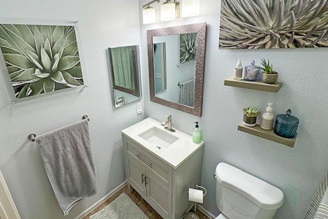 12083 Tivoli Park Row, San Diego CA: https://media.crmls.org/mediaz/42679fda-1c8f-475a-9509-2d9556b37adb.jpg