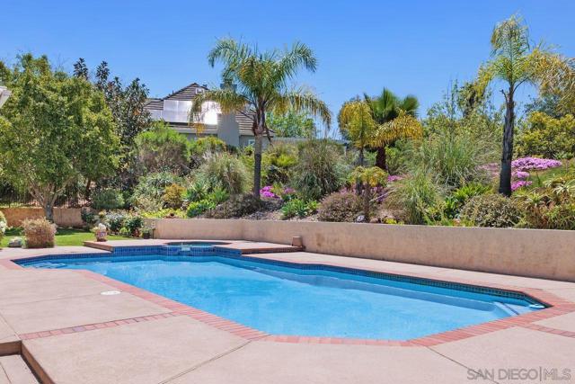 16274 COUNTRY DAY ROAD, Poway CA: https://media.crmls.org/mediaz/426834ea-21fb-415a-9f0d-969594f0b69d.jpg