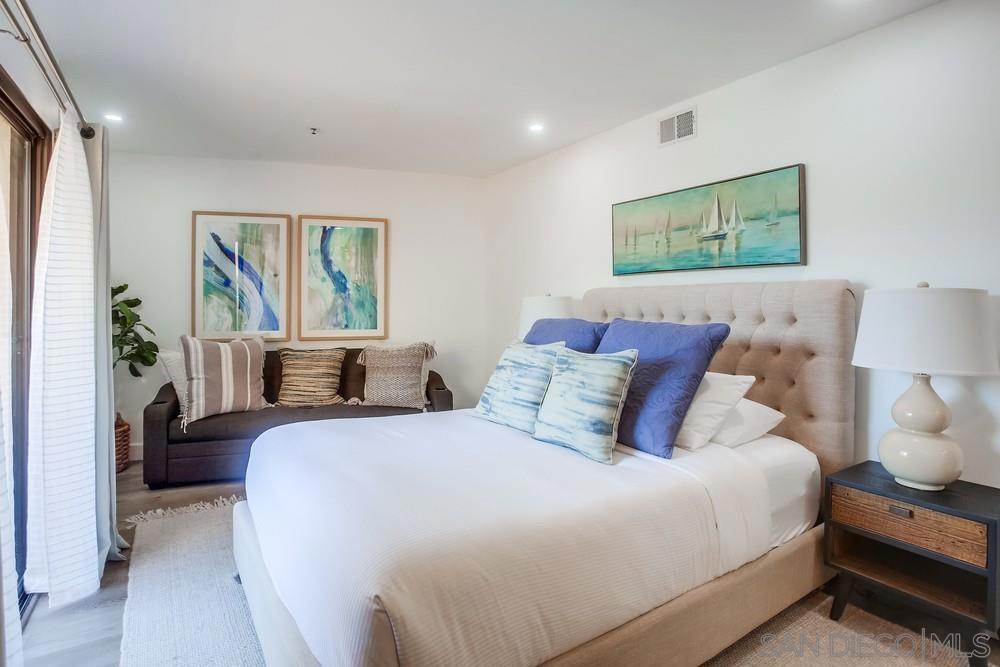 5726 La Jolla Blvd - photo 11