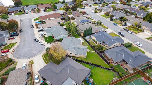 1260 Heather Glen Circle, Hollister CA: https://media.crmls.org/mediaz/4269e526-91d3-4fcf-bd7e-8c5f235d98bb.jpg