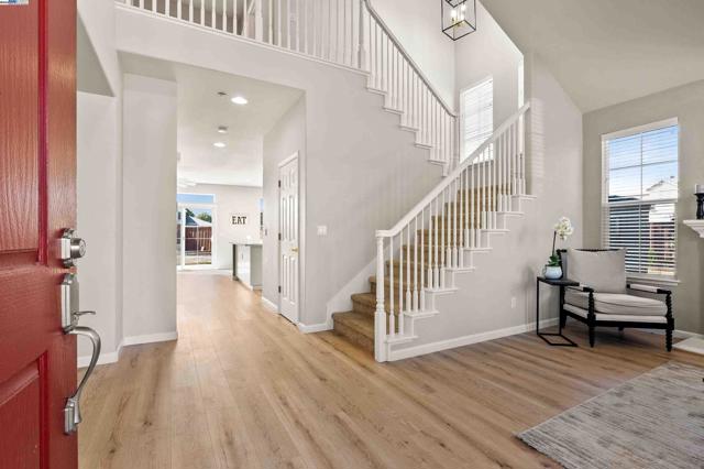 6235 Robertson Ave, Newark CA: https://media.crmls.org/mediaz/4269f503-8a76-48fe-8b23-73ecc63572ce.jpg