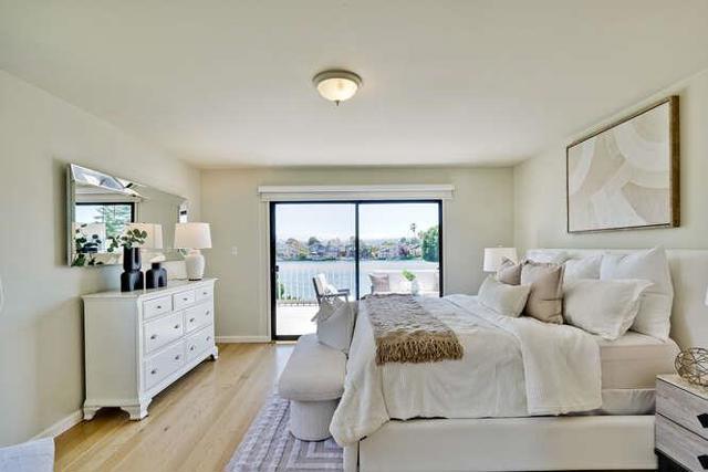 998 Flying Fish Street, Foster City CA: https://media.crmls.org/mediaz/426a319f-6d84-4860-8d7a-eccc205f6c6b.jpg