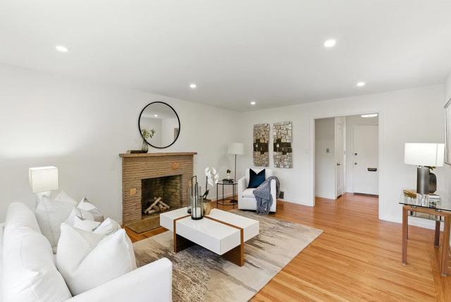 120 42nd Avenue, San Mateo CA: https://media.crmls.org/mediaz/426b4149-c94e-4814-922b-ab0fa29483ea.jpg