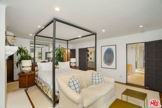 Image 11 of 18 For 7939 Hillside Avenue