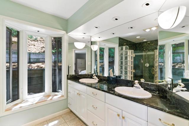 2935 Sherwood Drive, San Carlos CA: https://media.crmls.org/mediaz/426bb21b-6ea4-4742-9b1a-5dd106224c0a.jpg