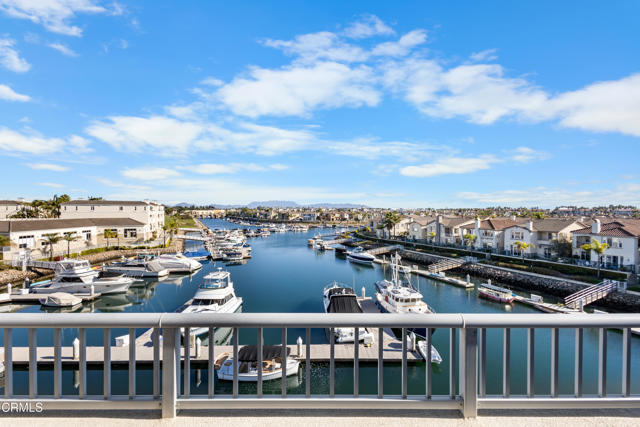 Detail Gallery Image 5 of 41 For 4376 Tradewinds Dr, Oxnard,  CA 93035 - 3 Beds | 2/1 Baths