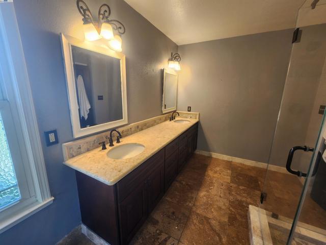 1127 Mataro Ct, Pleasanton CA: https://media.crmls.org/mediaz/426d9eeb-8d64-4874-b157-7c4028abe4e1.jpg