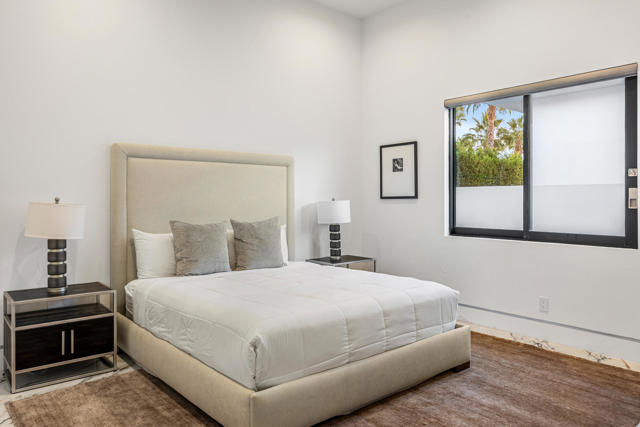2 Bravo Court, Rancho Mirage CA: https://media.crmls.org/mediaz/426e0354-70dd-41d3-8173-f0c16ae769ea.jpg