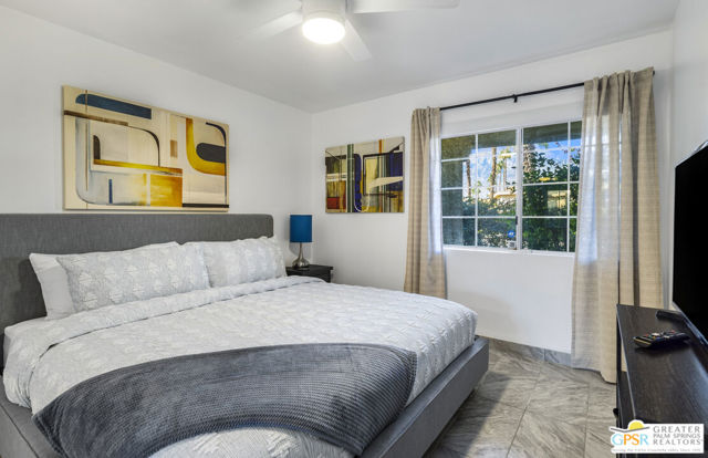 2700 Lawrence Crossley Road, Palm Springs CA: https://media.crmls.org/mediaz/426e2a91-9f51-42b2-858f-c91066708583.jpg