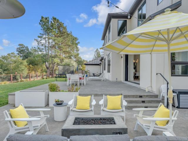 60 Glengarry Way, Hillsborough CA: https://media.crmls.org/mediaz/426eccad-dae9-4f1b-9b0d-6cad800f24aa.jpg