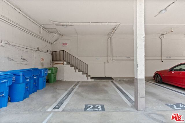 1831 Prosser Avenue, Los Angeles CA: https://media.crmls.org/mediaz/42707da6-f64c-4e28-8c49-55c9dc05bbf6.jpg