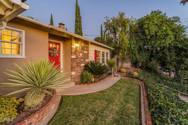 3547 Mevel Place, La Crescenta CA: https://media.crmls.org/mediaz/427097df-10e2-4876-abc2-de194ac27dc5.jpg