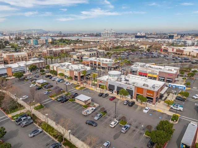 2815 Crusader, Alameda CA: https://media.crmls.org/mediaz/42718798-1f37-4e0c-9094-368cd9099ac5.jpg