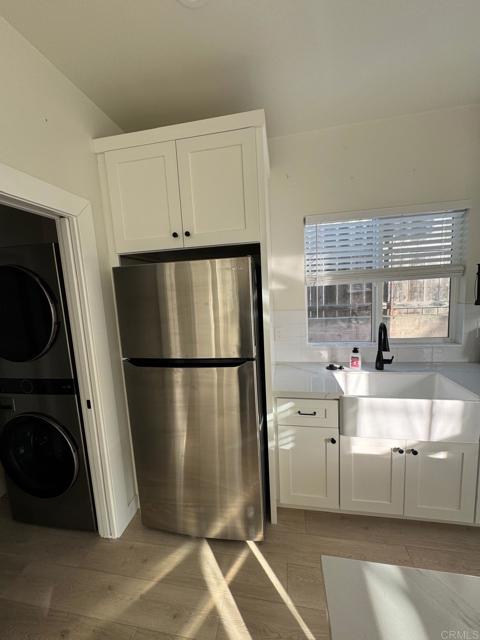 Detail Gallery Image 4 of 7 For 656 Dennis Ave, Chula Vista,  CA 91910 - 1 Beds | 1 Baths