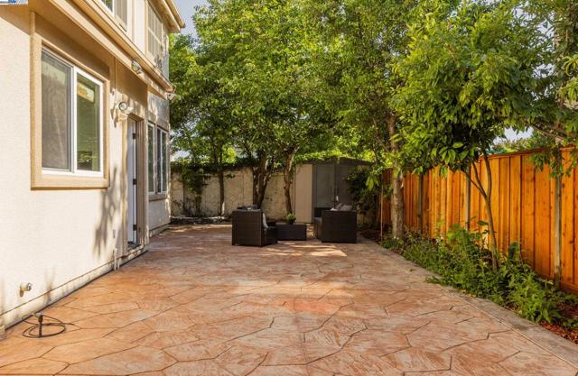 4008 Mount Vernon Pl, Dublin CA: https://media.crmls.org/mediaz/42720521-4887-450c-84cc-08ece1a50a08.jpg