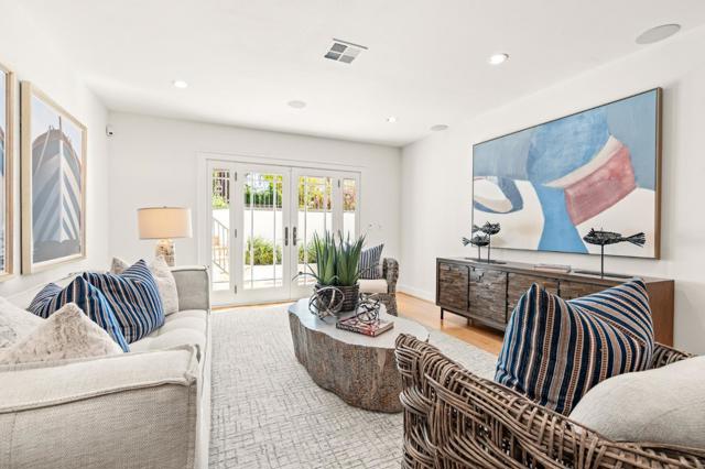 6 Zachary Court, Menlo Park CA: https://media.crmls.org/mediaz/42735011-d658-4470-86a0-ea3ce5f22b91.jpg