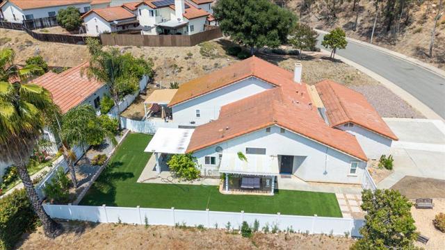 1604 Woodrum PL, El Cajon CA: https://media.crmls.org/mediaz/4273e9db-d386-4598-b434-4471c4d00b45.jpg