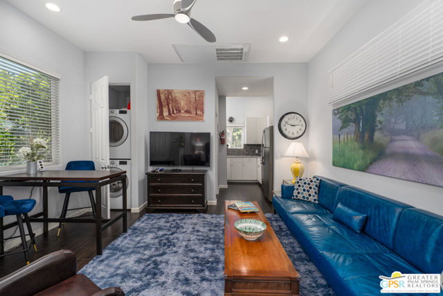 2160 N Hermosa Drive, Palm Springs CA: https://media.crmls.org/mediaz/42748bfb-66aa-4cdc-9360-6949eb114fae.jpg