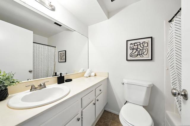 Detail Gallery Image 16 of 33 For 2876 Casey St #B,  San Diego,  CA 92139 - 3 Beds | 2 Baths
