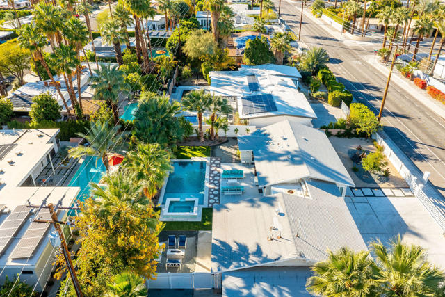 1125 E Sunny Dunes Road, Palm Springs CA: https://media.crmls.org/mediaz/4276c659-547a-4ec7-a117-937971db1ff2.jpg
