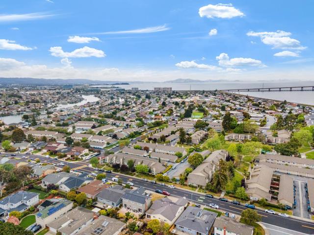 1394 Marlin Avenue, Foster City CA: https://media.crmls.org/mediaz/42775931-8b7e-42fe-87fb-513b72a0b8a8.jpg