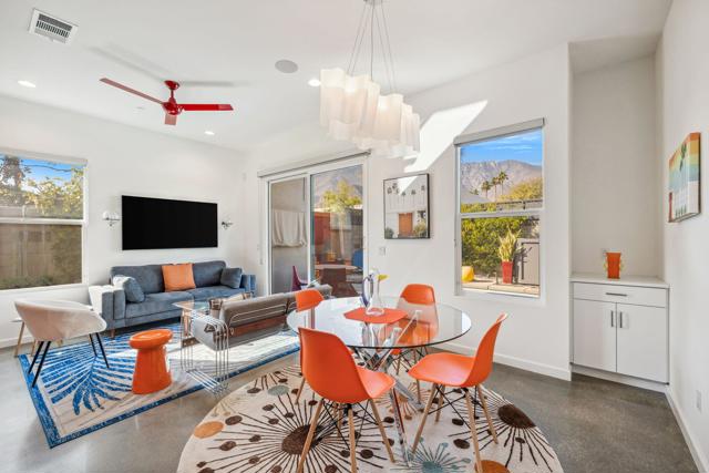 2691 Paragon Loop, Palm Springs CA: https://media.crmls.org/mediaz/42780a6c-7b8c-4831-aeae-b93b164c257c.jpg