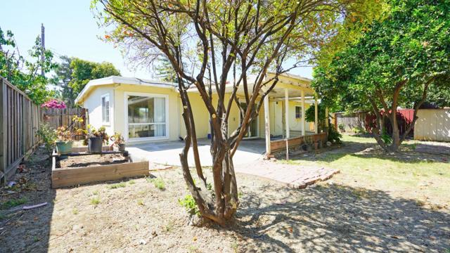 36720 Charles Street, Newark CA: https://media.crmls.org/mediaz/42784887-9751-4f69-aeeb-568bdcb8eaec.jpg