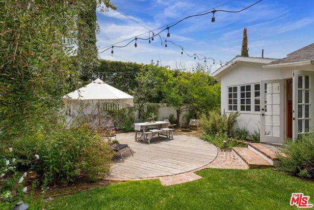 3476 Meier Street, Los Angeles CA: https://media.crmls.org/mediaz/4278d154-bcfb-4215-923e-bcdef359182a.jpg