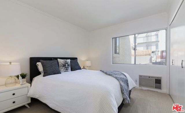 Drew Fenton | 530 S Barrington Avenue Los Angeles CA | MLS: 7182607