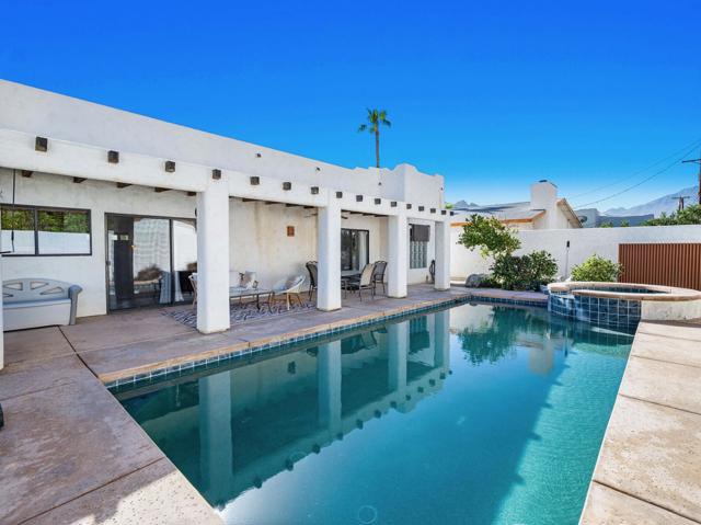 52685 Avenida Ramirez, La Quinta CA: https://media.crmls.org/mediaz/427920fb-95f4-4935-b925-8939e7489943.jpg