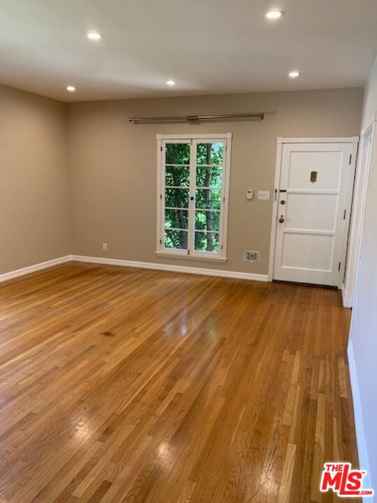 1201 S OGDEN Drive, Los Angeles CA: https://media.crmls.org/mediaz/427a71bb-c320-4f2a-8d00-5eb24d73dff1.jpg