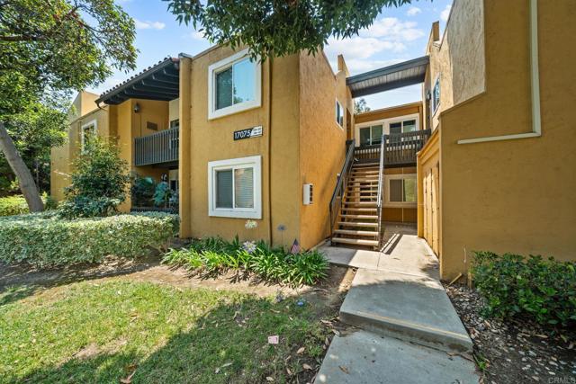 Detail Gallery Image 2 of 47 For 17075 W Bernardo Dr #208,  San Diego,  CA 92127 - 2 Beds | 2 Baths