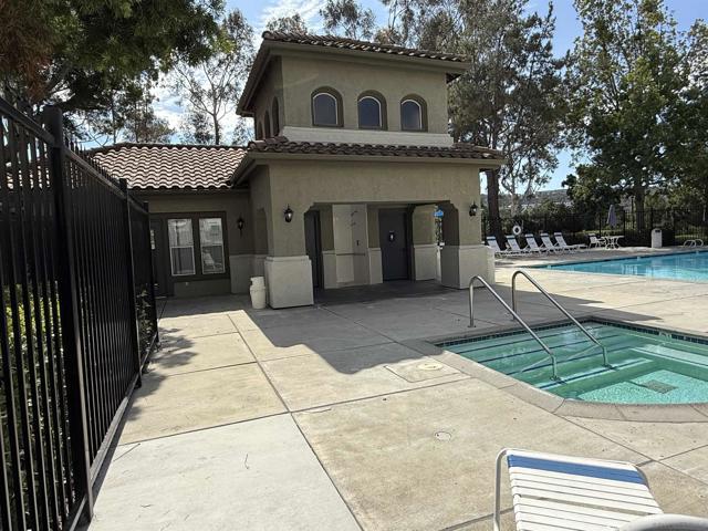 12530 Heatherton Ct, San Diego CA: https://media.crmls.org/mediaz/427ba9a1-c091-4b64-858c-2c36f4f33095.jpg