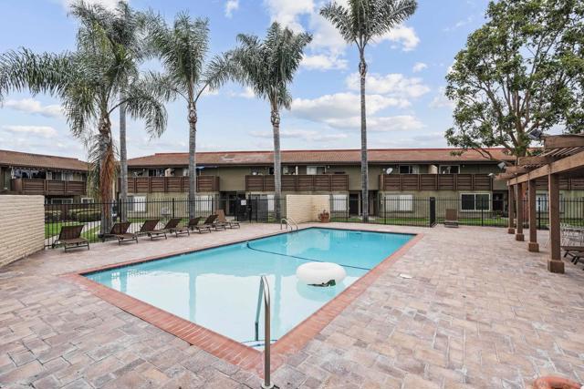 615 Fredricks ave, Oceanside CA: https://media.crmls.org/mediaz/427bc8ca-2f7f-464e-aaba-7aafa57e89e3.jpg