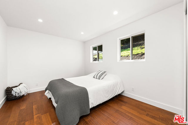 800 N Topanga Canyon Boulevard, Topanga CA: https://media.crmls.org/mediaz/427be466-eeac-492e-90a7-22b246d2569b.jpg
