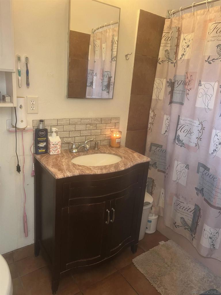 4327 Clmt Mesa Blvd - photo 13