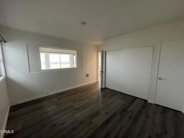 3289 Ocean Drive, Oxnard CA: https://media.crmls.org/mediaz/427cdeba-a0dc-4611-b5d3-b634a798ffad.jpg