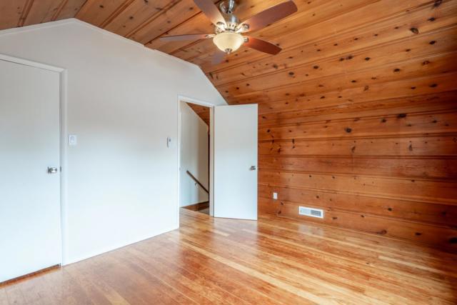 1222 Lincoln Avenue, Pacific Grove CA: https://media.crmls.org/mediaz/427d1ec0-5dad-44d8-91ed-f2f0a66aacc7.jpg