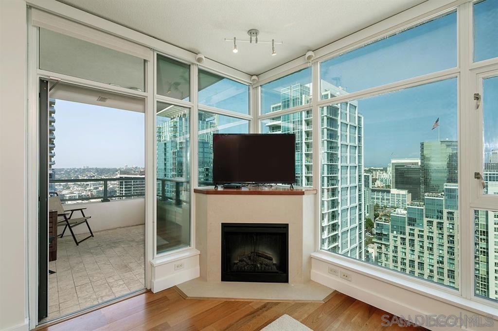 1205 Pacific Hwy - photo 11